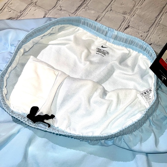 🆕Nike Dri-Fit Women’s Athletic Shorts - Picture 6 of 14